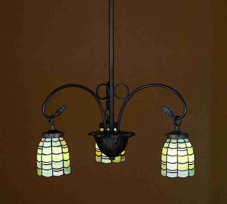 26"W Sea Scallop 3 LT Chandelier